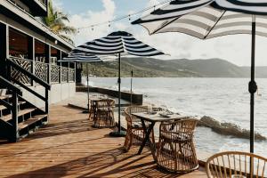 The Waves at Cane Bay