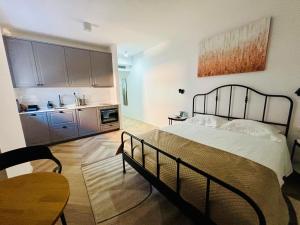 STELLAS BEACHFRONT Aparthotel