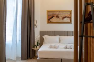Romart Luxury Rooms