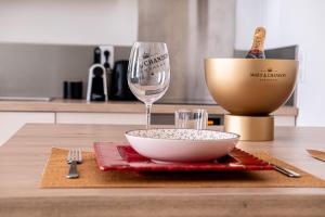 Elegant Apartment City center Cathedral