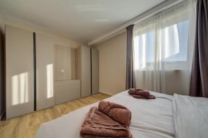 Modern Apartment with Jacuzzi & Sea views