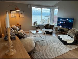 Koselig leilighet med utsikt, gåavstand fra sentrum