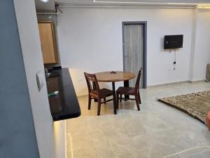 Pyramids Private Gate