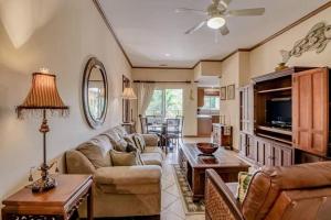 Casa del Mar - Veranda Retreat Pool and Balcony