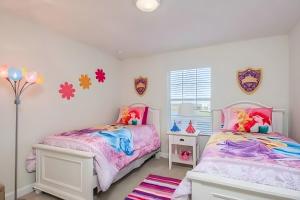 4BR Lake View Waterpark at Storey Lake 3155PP