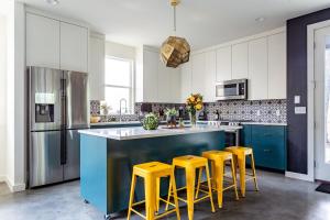 Electric Disco Den - 6 Min Walk to Rainey St