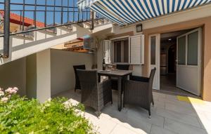 1 Bedroom Lovely Apartment In Ljubac