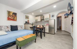 1 Bedroom Lovely Apartment In Ljubac 