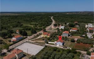3 Bedroom Nice Home In Nin 