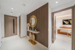 Opulent 2-Bedroom Residence in the Heart of Mayfair H4