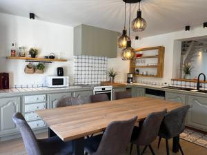 Villa Mer - Large luxury family holiday home Ziltwater