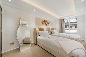 Luxurious 2-Bedroom Apartment in the Heart of Mayfair H1