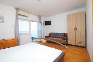 Apartments by the sea Podstrana, Split - 19987