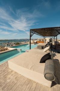 Confortable and centric with Pool & Jacuzzi on RT