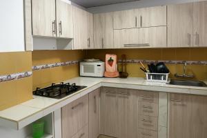 Habitación cómoda en Quito