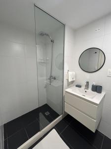 Vista al mar y cerros! Bano en suite apto nuevo Altos de Piriapolis