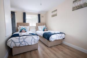 Bliss House - Modern 3Beds with Sweeping Views