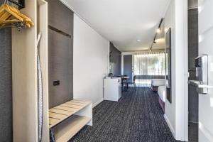 Nightcap at Gateway Hotel