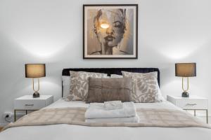 Sunny 1BR Apt Near Hospital, QUT & CBD with Parking!