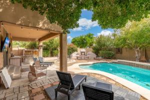 Beautiful Vacation Home Near Goodyear Attractions