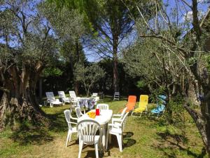 Holiday Home with Pool in Vaison-la-Romaine, cleaning included