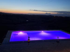 Ferienwohnung mit Pool und Panoramablick