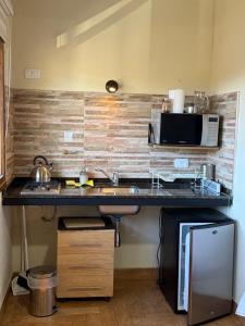 Monoambiente barrio la colina, cercano al centro