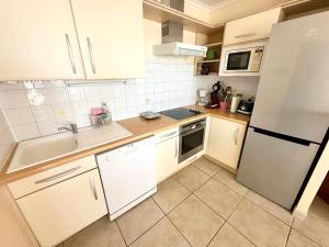 Appartements Appartement T3 a Valras-Plage avec parking proche plage - FR-1-781-106 : photos des chambres