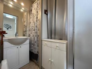 Appartements Studio a 400m des plages - 3 couchages - Garage inclus - FR-1-738-50 : photos des chambres