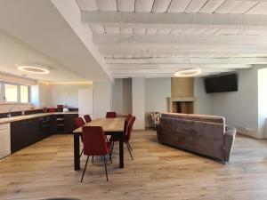 Gîte 3*-6 & 14 pers, rénové 2022, proche Châtre - FR-1-591-747