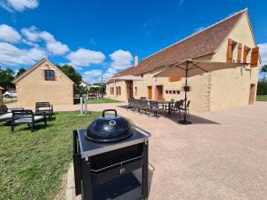 Maisons de vacances Gite 3*-6 & 14 pers, renove 2022, proche Chatre - FR-1-591-747 : photos des chambres