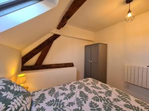 Maison Indépendante avec Jardin Sud Berry - FR-1-591-751