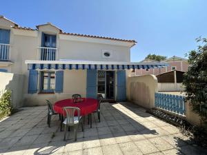 Pavillon près de locéan avec piscine chauffée sécurisée - FR-1-224C-355