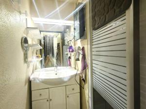 Cap dAgde: Joli T2 Climatisé à 50m Plage, 4 Pers - FR-1-607-227