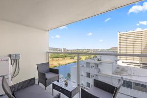 Newly Renovated 1 Bdr for 6, Elegant Condo, Minutes to the Beach, Heart of Waikiki