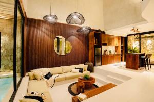 Villa KHAYU Seminyak Cozy 2BR Villa - Only 900 Meters to the Beach