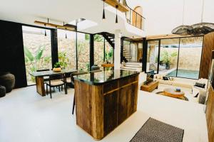 Villa KHAYU Seminyak Cozy 2BR Villa - Only 900 Meters to the Beach