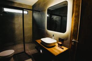 Villa KHAYU Seminyak Cozy 2BR Villa - Only 900 Meters to the Beach