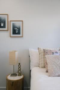 5min to shopping centre Brand New 5b3bath comfortable home at Calamvale