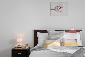 5min to shopping centre Brand New 5b3bath comfortable home at Calamvale