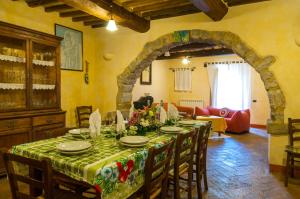 Four-Bedroom Villa - Split Level room in La Primula