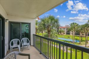 Ocean Village Club O33