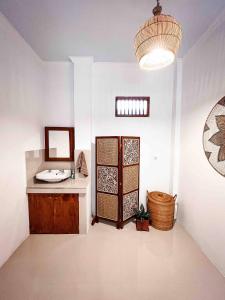 Villa Maulana - 3 Bedroom Home in Central Kuta