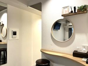 道頓堀 徒歩5分 4人可能 難波駅 210