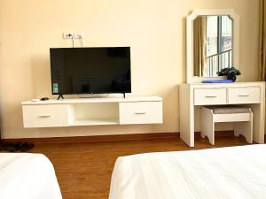 Khách sạn Hồ Giám