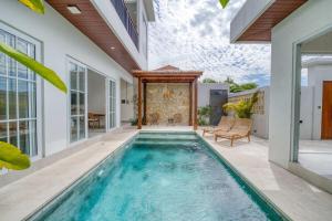 Villa Nadhira 3BR Tropical Oasis in Berawa