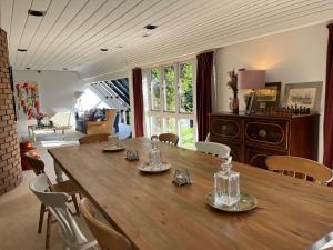 Edinburgh whole house let for DP World Tour, overlooking Bruntsfield Links 18th fairway, 30 min drive from The Renaissance Club