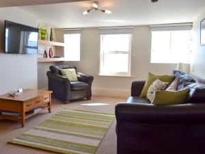 Apartment 10 - 28164