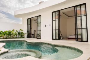 Maison Captier Pererenan by OriVista