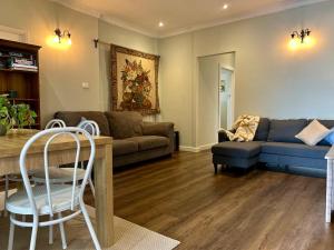 Hove Smart Stay, ground floor 2 bed private granny flat apartment, South Australia